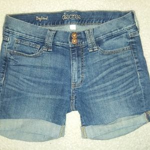 Decree shorts